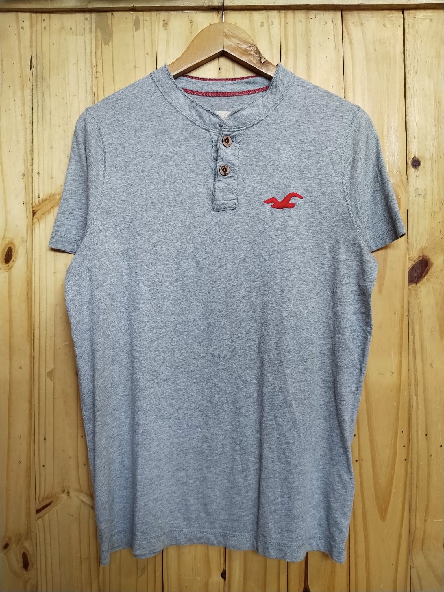 Hollister Gray Tshirt Medium