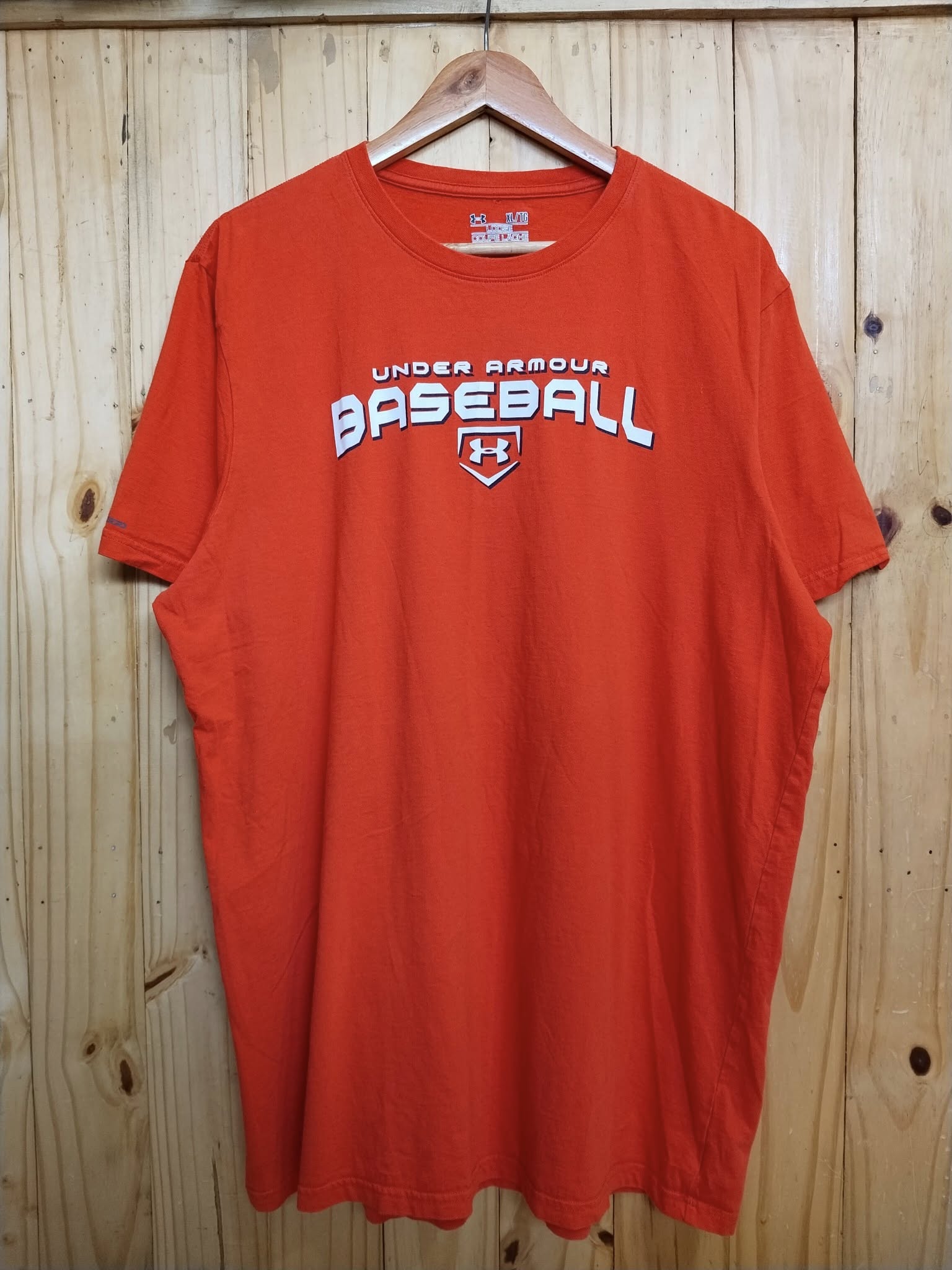 Under Armour Orange Tshirt Extra Large