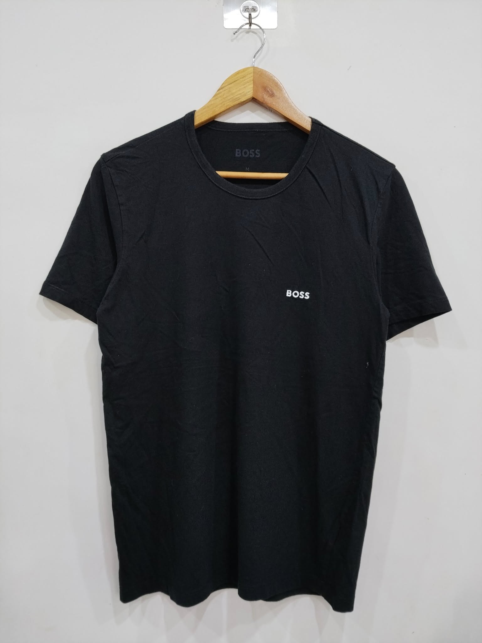 T-SHIRT HUGO BOSS SMALL SIZE BLACK